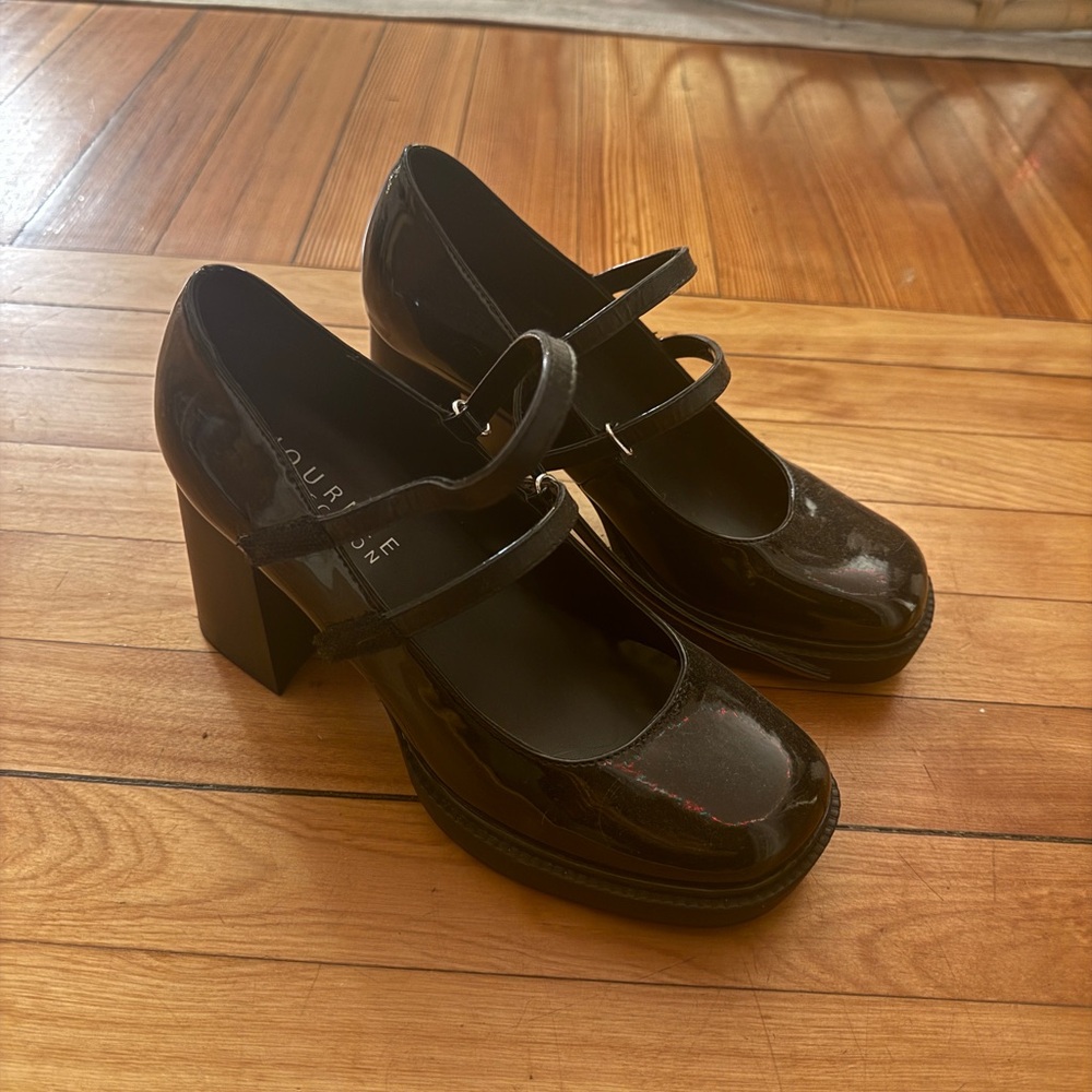Journee Collection Black Patent Mary Jane Heels